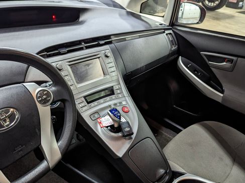 Used 2012 Toyota Prius Two image 4