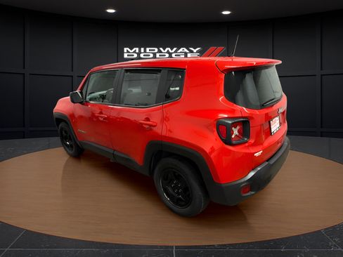 Used 2020 Jeep Renegade Sport FWD image 3
