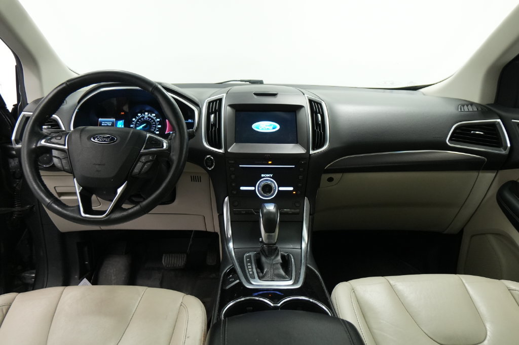 Used 2017 Ford Edge Titanium w/ Technology Package AWD/4WD image 34