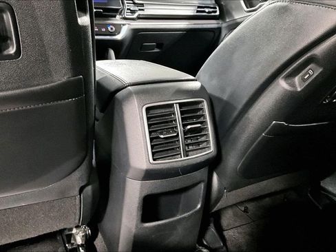 Used 2024 Kia Sportage EX FWD image 30