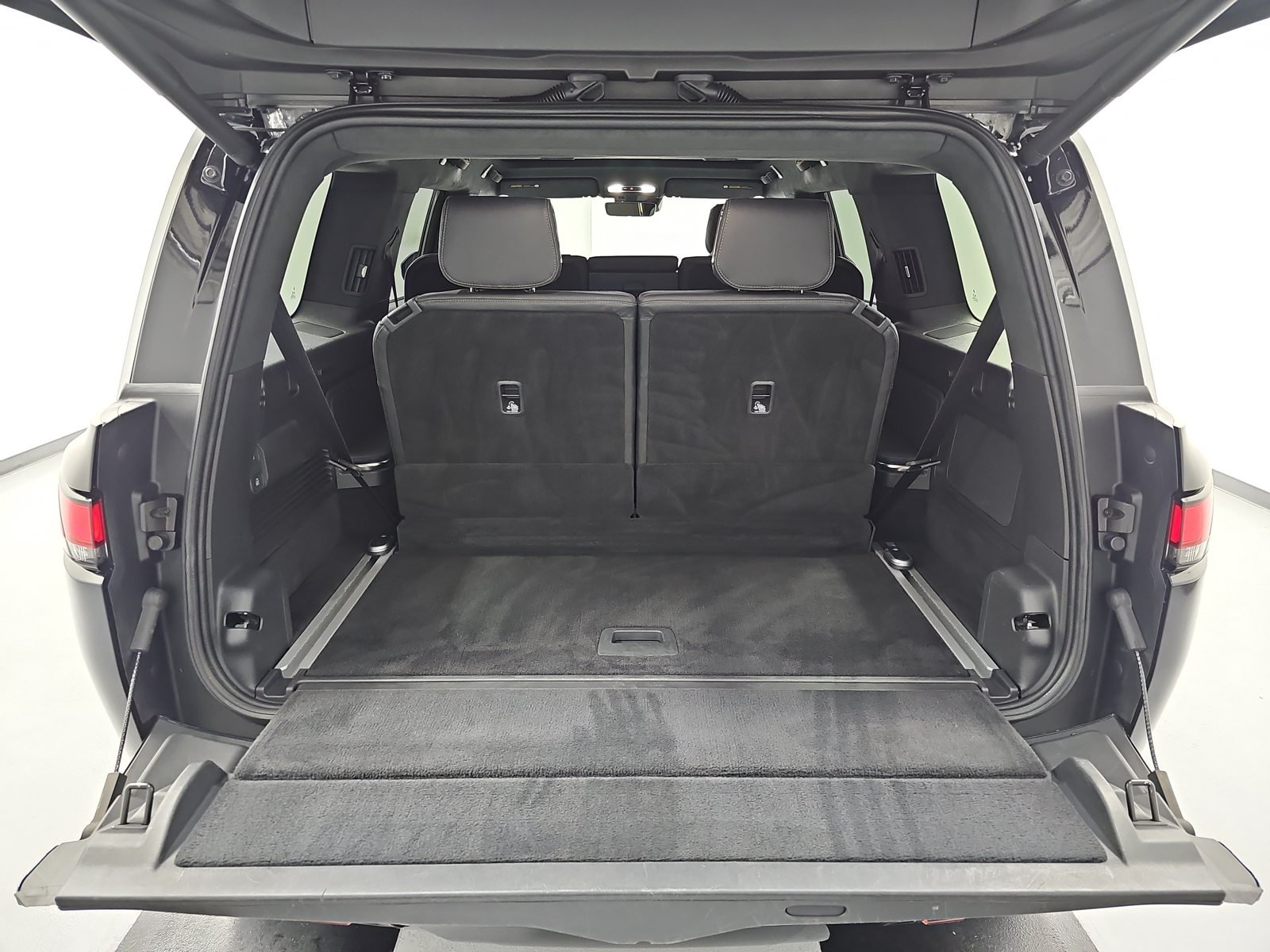 Used 2023 Rivian R1S Adventure Quad AWD/4WD image 15
