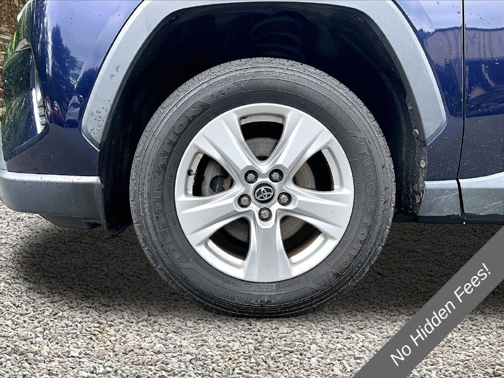 Used 2020 Toyota RAV4 XLE AWD/4WD image 7