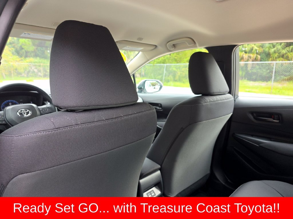 Used 2026 Toyota Corolla LE FWD image 23
