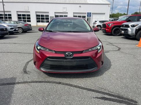 Used 2024 Toyota Corolla LE FWD image 8