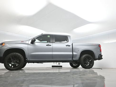 Used 2024 Chevrolet Silverado 1500 LT Trail Boss AWD/4WD image 7