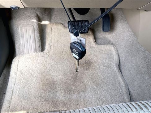 Used 2009 Toyota RAV4 2WD image 13
