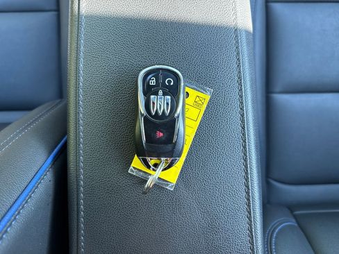 Used 2025 Buick Envista Sport Touring FWD image 32