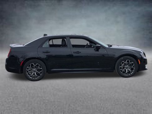 Used 2018 Chrysler 300 S w/ S Model Appearance Package image 9