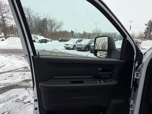 Used 2024 RAM 3500 Tradesman image 11