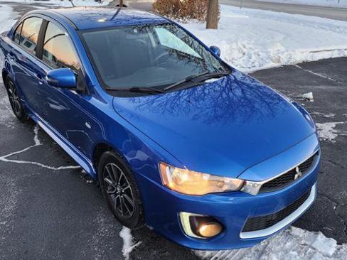 Used 2017 Mitsubishi Lancer ES image 7