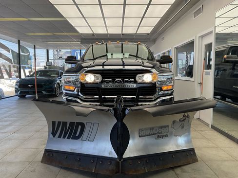 Used 2021 RAM 2500 Big Horn w/ Level B Equipment Group image 2