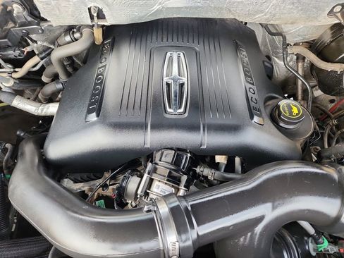 Used 2017 Lincoln Navigator L Reserve image 27