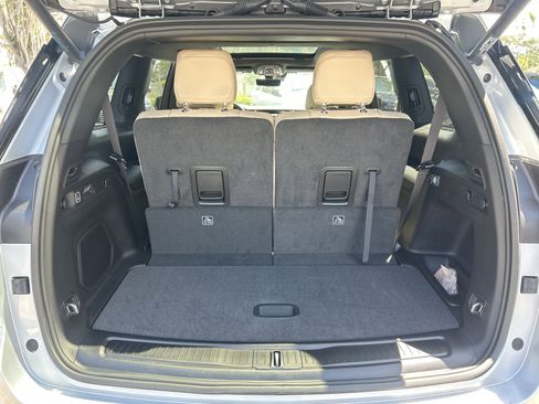 New 2026 Jeep Grand Cherokee L Limited RWD image 7