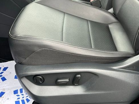 Certified 2021 Volkswagen Tiguan SE w/ Panoramic Sunroof Package image 34