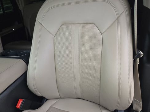 Used 2024 Ford Expedition Max Limited RWD image 22