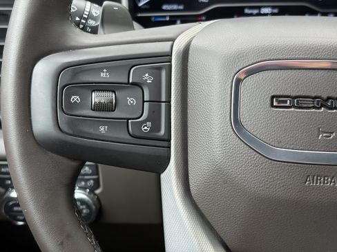 Used 2023 GMC Sierra 1500 Denali w/ Denali Reserve Package AWD/4WD image 16