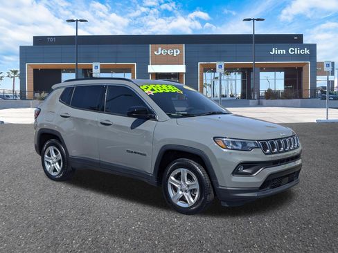 Certified 2023 Jeep Compass Latitude AWD/4WD image 1