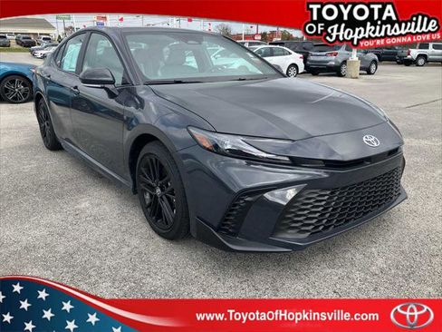 Certified 2025 Toyota Camry SE image 1