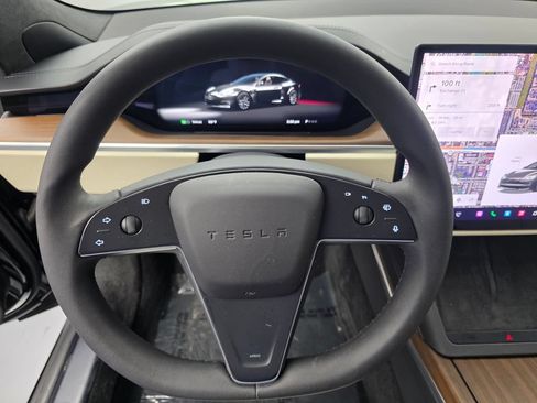 Used 2024 Tesla Model S AWD/4WD image 18