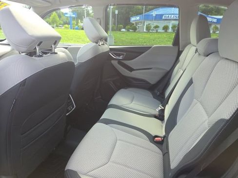 Used 2023 Subaru Forester Premium AWD/4WD image 20