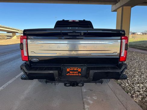 Used 2024 Ford F350 Platinum image 4
