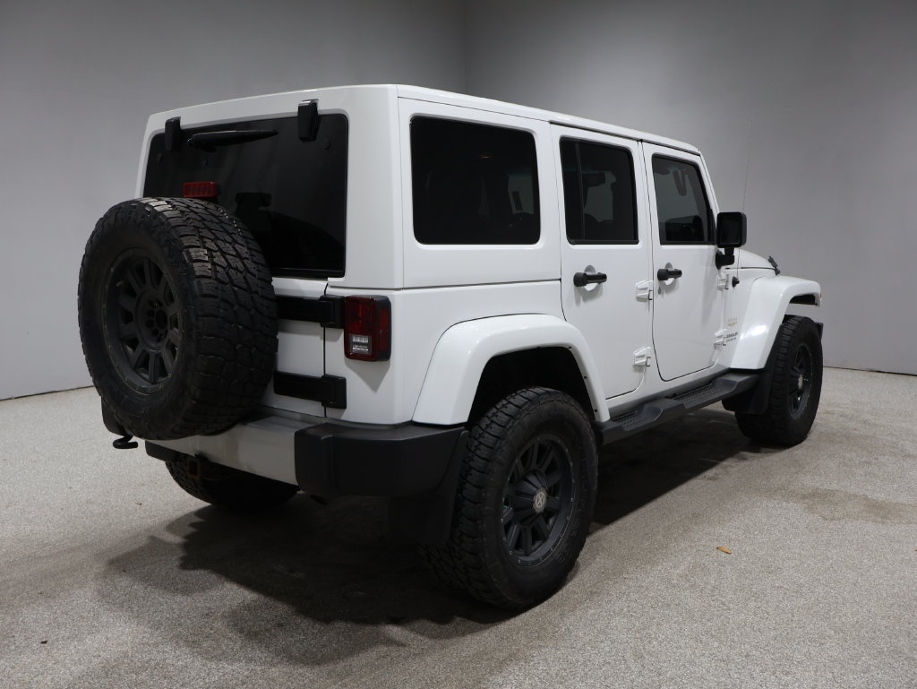 Used 2013 Jeep Wrangler Unlimited Sahara w/ Dual Top Group AWD/4WD image 2