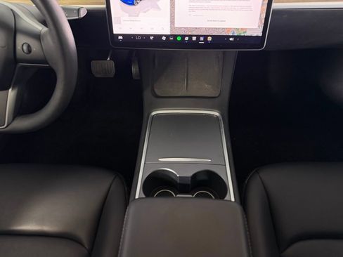 Used 2023 Tesla Model 3 Standard Range image 15