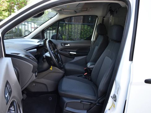 Used 2022 Ford Transit Connect XLT image 7
