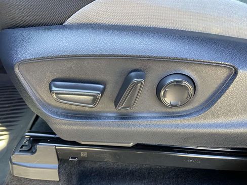 Used 2024 Toyota Tacoma TRD Sport w/ TRD Sport Upgrade Package image 13