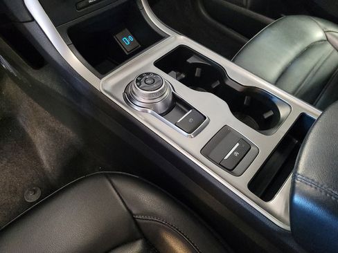 Used 2024 Ford Edge SEL image 26