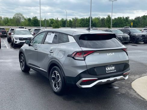 Used 2024 Kia Sportage LX image 5