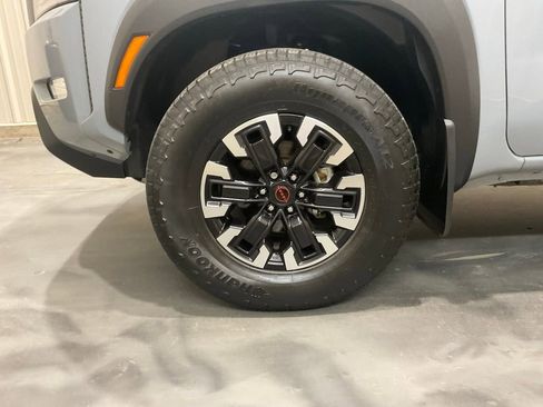 Used 2024 Nissan Frontier PRO-4X w/ Technology Package AWD/4WD image 6