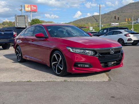 Used 2020 Honda Accord Sport image 6