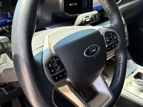 Used 2021 Ford Explorer XLT w/ Equipment Group 202A RWD image 24