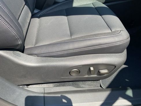 New 2025 Chevrolet Blazer EV LT image 36