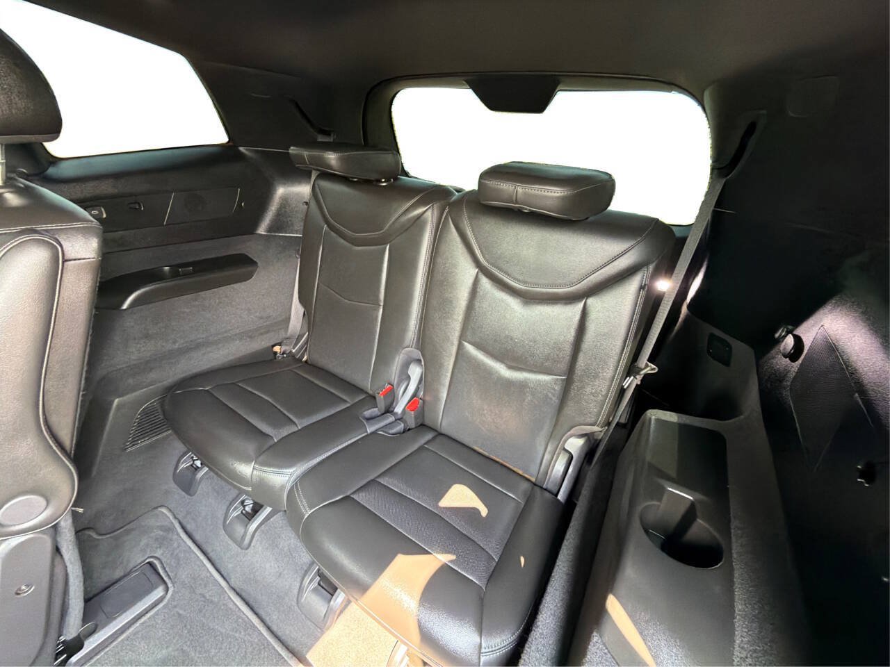 Used 2023 Cadillac XT6 Sport w/ Technology Package AWD/4WD image 37