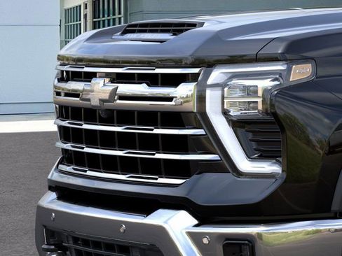New 2026 Chevrolet Silverado 2500 LTZ w/ LTZ Convenience Package AWD/4WD image 23