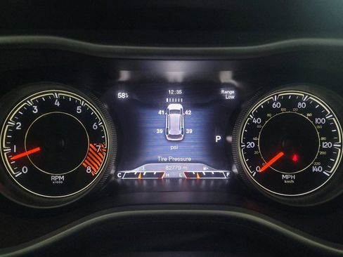 Used 2015 Jeep Cherokee Trailhawk w/ Comfort/Convenience Group image 23