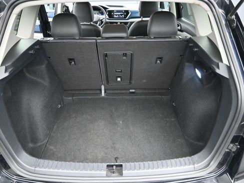 Used 2024 Volkswagen Taos SE image 11