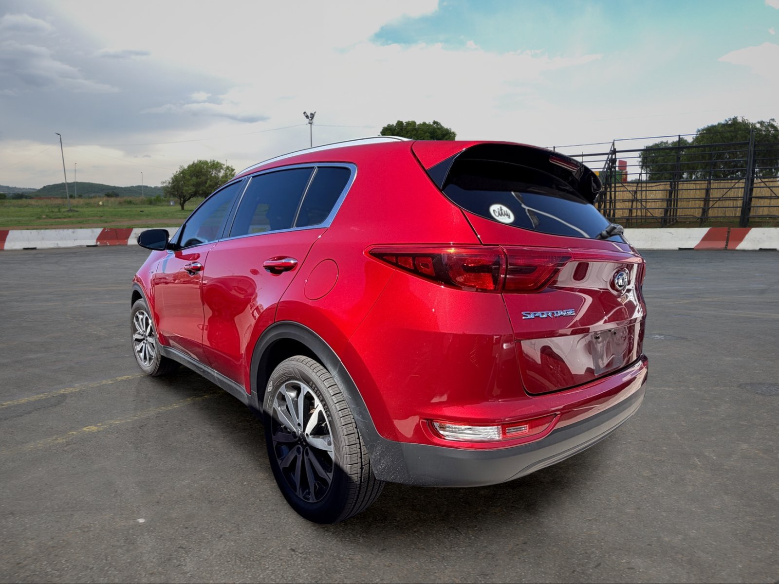 Used 2017 Kia Sportage EX AWD/4WD image 4