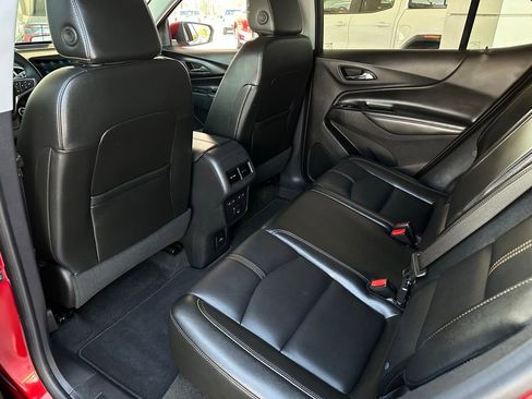 Used 2024 Chevrolet Equinox Premier image 16