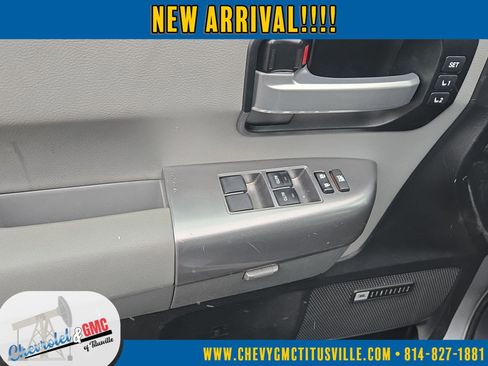 Used 2019 Toyota Sequoia Limited w/ Safety & Convenience Package image 12