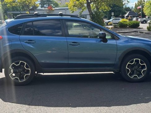 Used 2014 Subaru Crosstrek 2.0i Premium w/ Moonroof Package AWD/4WD image 5