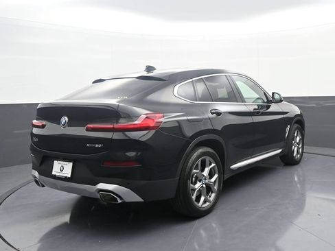 Used 2025 BMW X4 xDrive30i AWD/4WD image 7