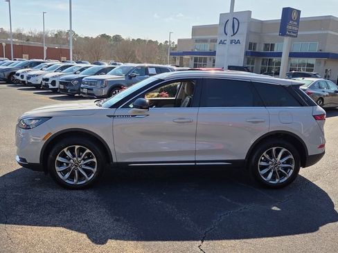 Used 2022 Lincoln Corsair FWD w/ Premium Package image 4