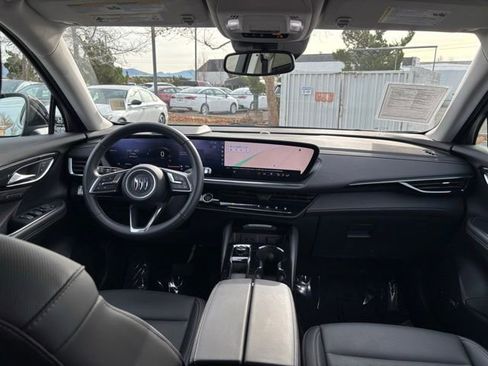 Used 2025 Buick Envision Preferred image 27