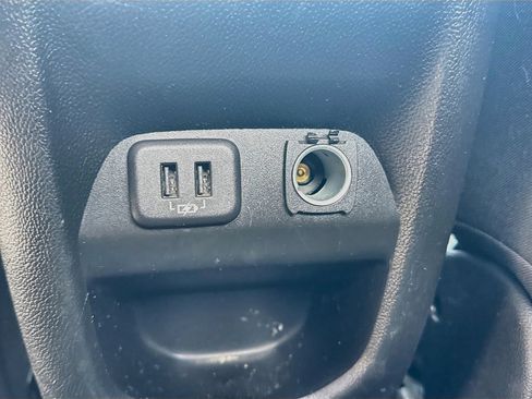 Used 2021 Chevrolet Colorado LT w/ Fleet Safety Package RWD image 25