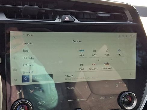 Used 2024 Lexus RZ 450e Premium w/ Technology Package image 21