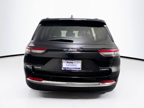 Used 2023 Jeep Grand Cherokee Laredo AWD/4WD image 6