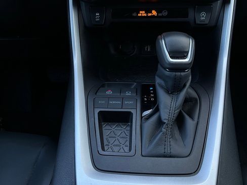 Used 2024 Toyota RAV4 XLE Premium image 24